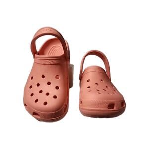 Crocs Unisex Peach Pink Slip-On Women Size 10 Men Size 8